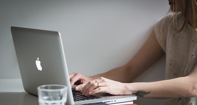 Concurso da Telebras abre inscrições com vagas para diversas especialidades e salário de R$ 11.680,78