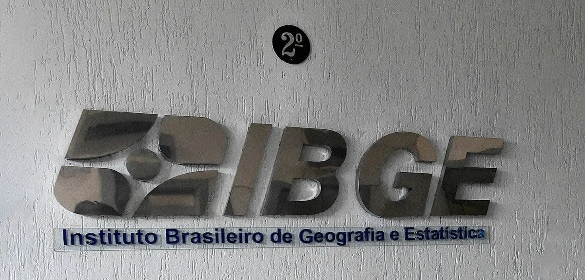 Concurso IBGE 2026: menos vagas e contratação de banca adiada no novo projeto básico